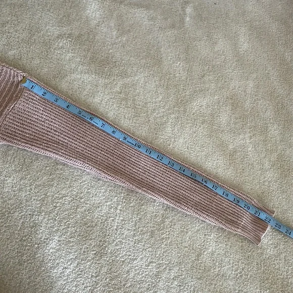 Brandy Melville summer knit sweater in rose pink - Picture 7 of 10